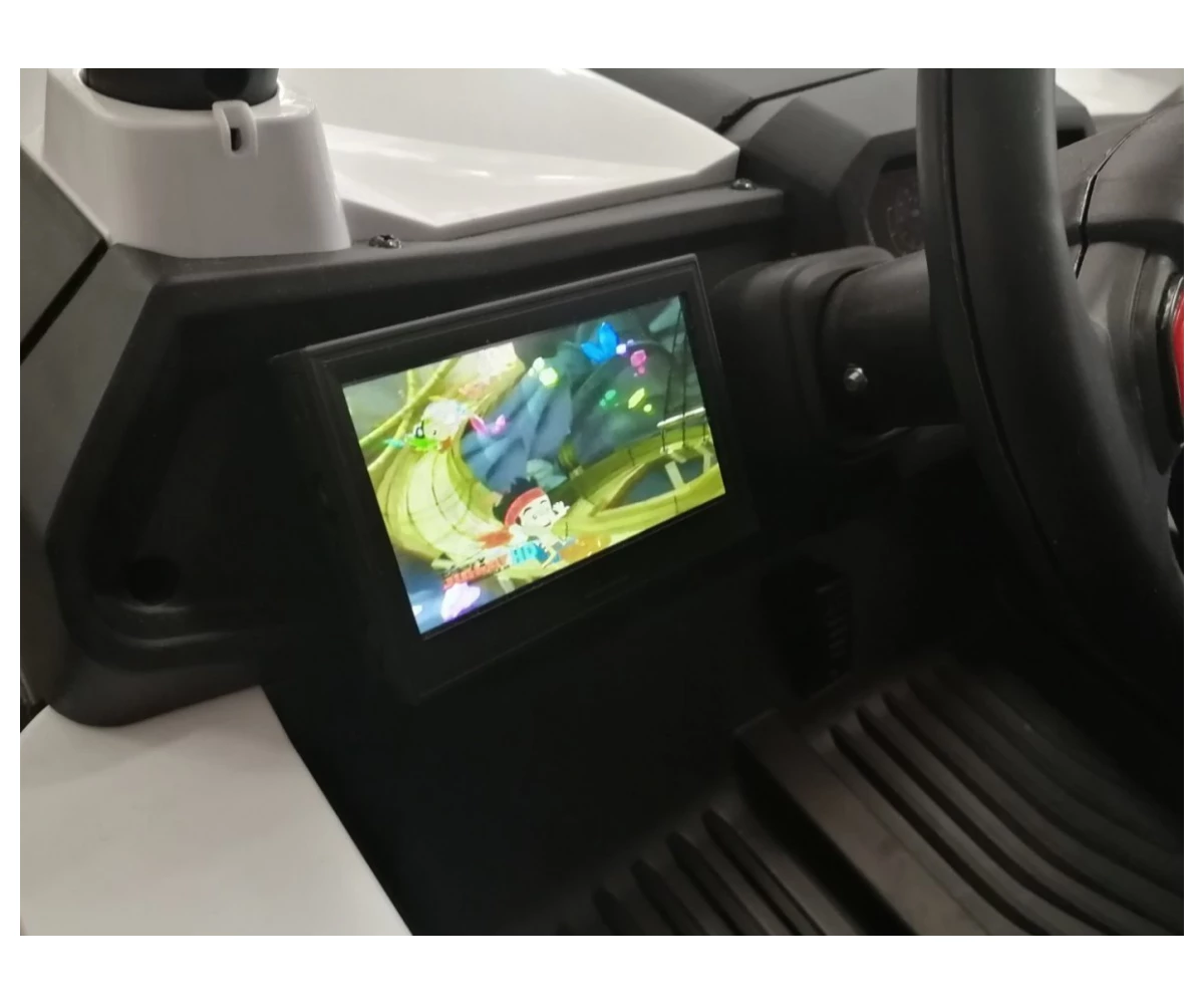 buggy-z-interaktywnym-panelem-mp4