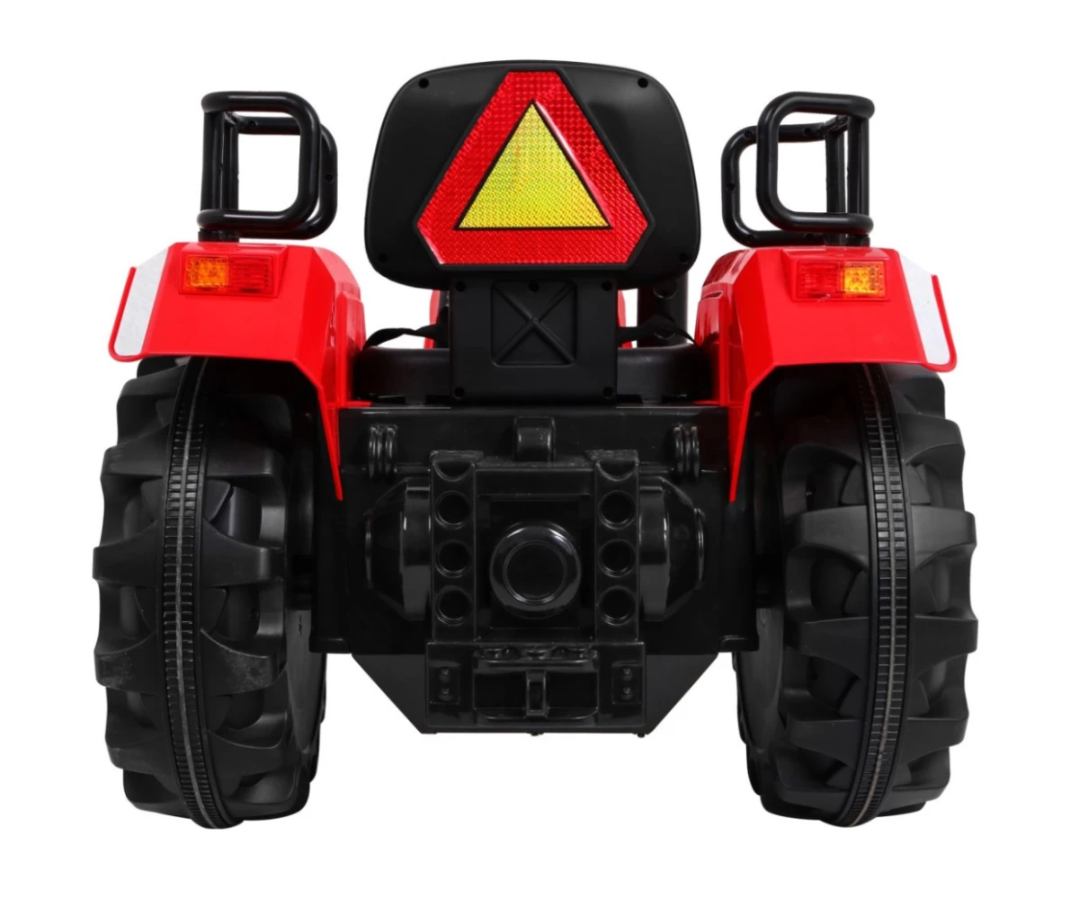 traktor-z-trojkatem-bezpieczenstwa