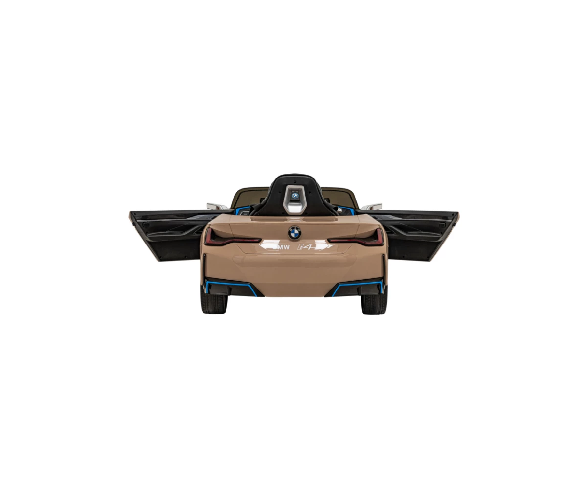 bmw-z-otwieranymi-drzwiami-i-bogatym-panelem-audio