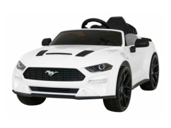 FORD MUSTANG GT BIAŁY