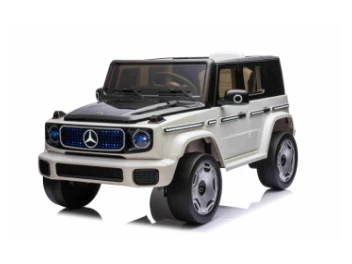 MERCEDES BENZ EQG BIAŁY