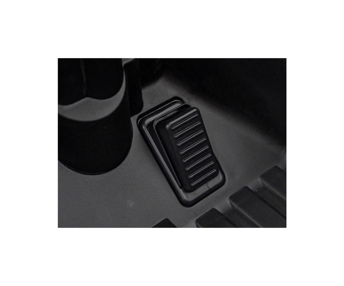 67c6fb770bad2_pedal-gazu