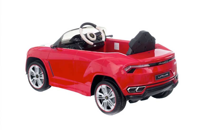 Czerwony elektryczny samochodzik Lamborghini na akumulator dla dzieci, model z otwieranymi drzwiami i pilotem zdalnego sterowania.